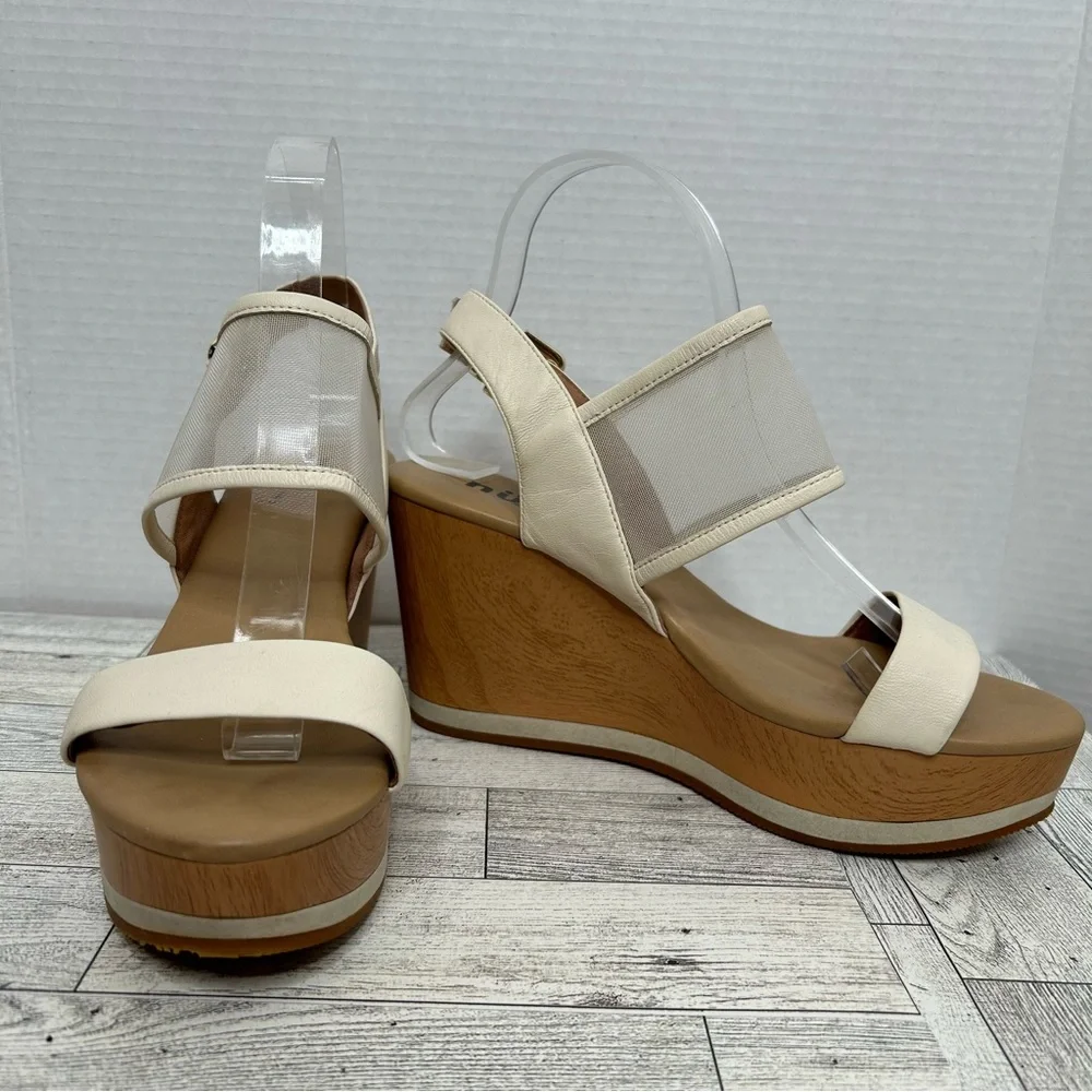 Nu by Neo cream platform sandals size 9
